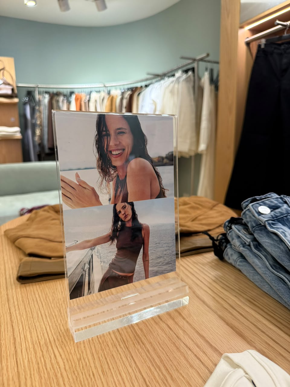 Colección en el local de Desiderata